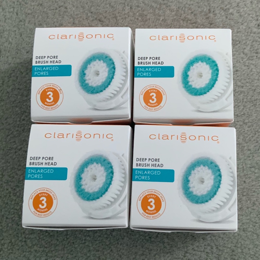 SOLD!! Clarisonic Deep Pore Brush Head 4 PACK
